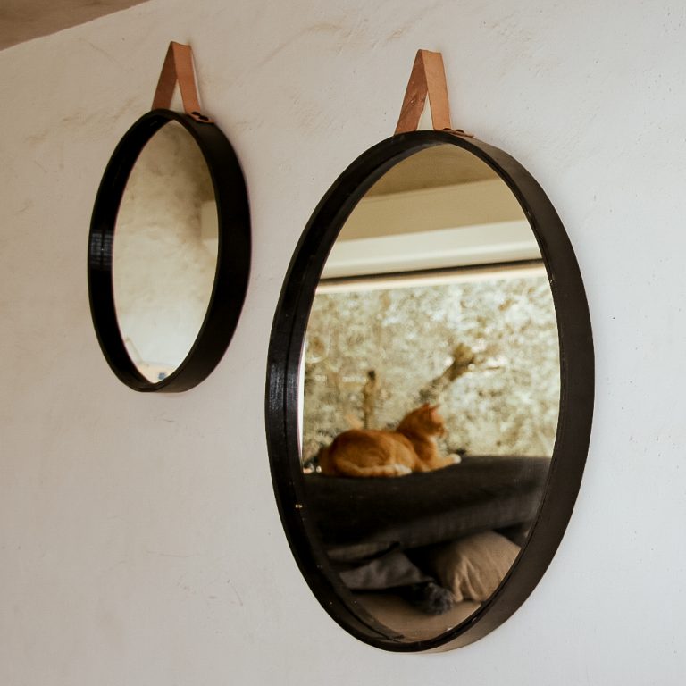 Miroir rond en bois noir